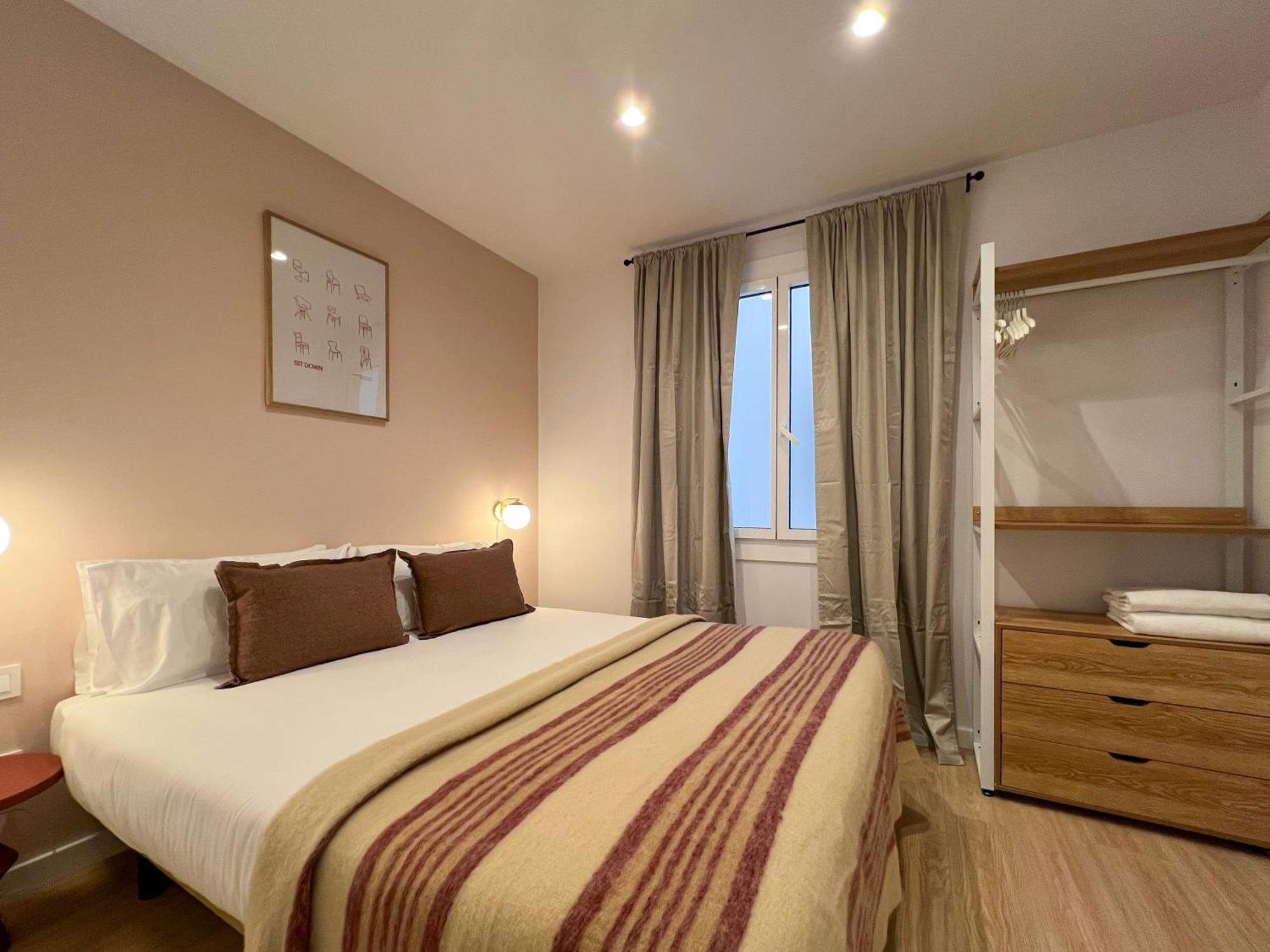 Stay U-Nique Apartments Balmes II Барселона Экстерьер фото